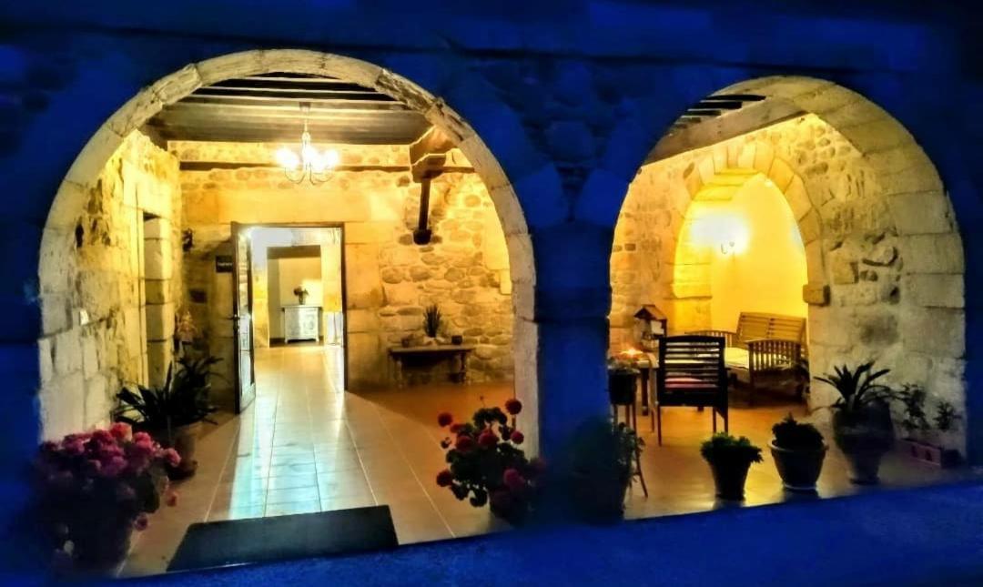 La Posada De Maria Villanueva de la Pena Exterior photo