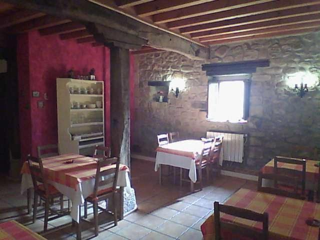 La Posada De Maria Villanueva de la Pena Exterior photo