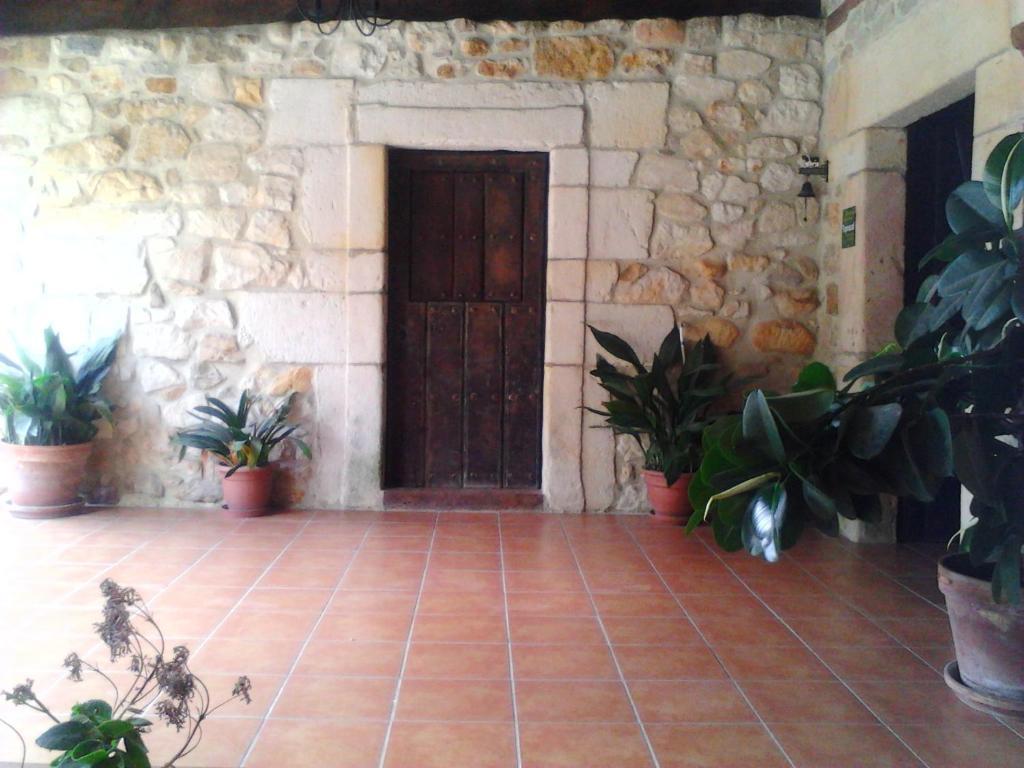 La Posada De Maria Villanueva de la Pena Exterior photo