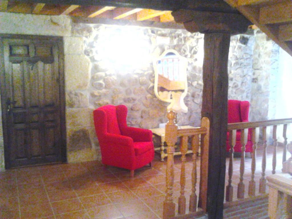 La Posada De Maria Villanueva de la Pena Exterior photo